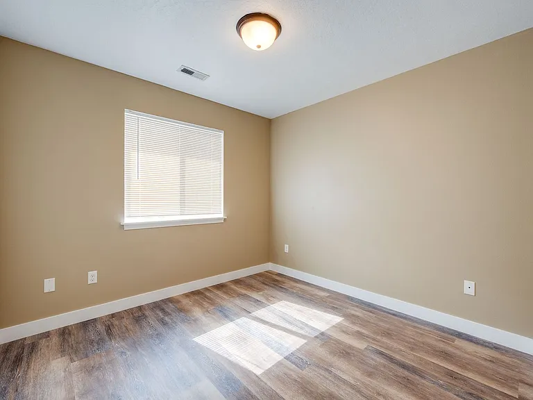 1262 SW Selway Ln — Photo 15