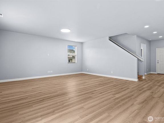 5th image of 19011 112th Avenue Ct E