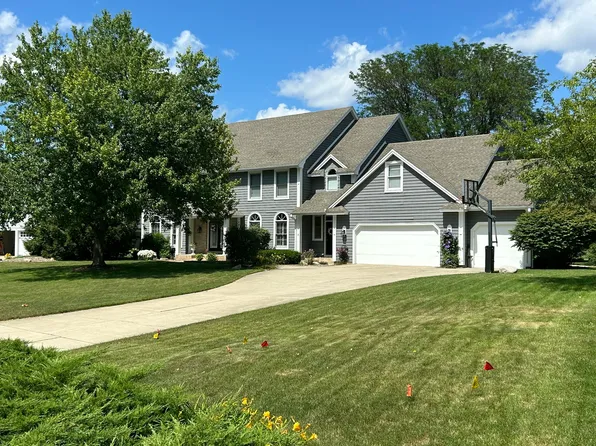7379 Cottage Oaks Dr, Portage, MI 49024