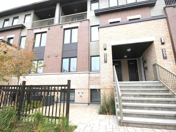 683C Sue Holloway Dr, Ottawa, ON K2J 5R6