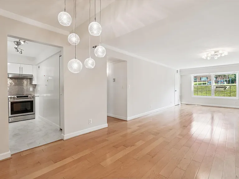 7621 Tremayne Pl #111 — Photo 7
