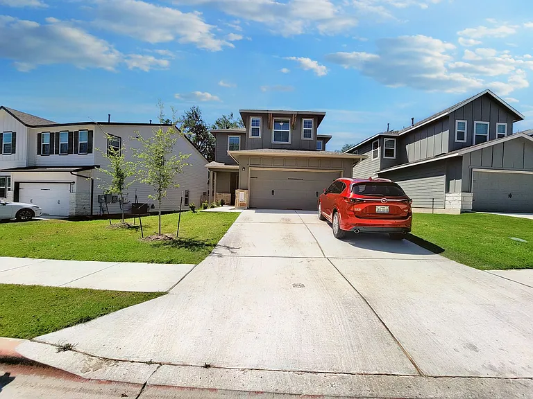 1111 Winnie Dr — Photo 3