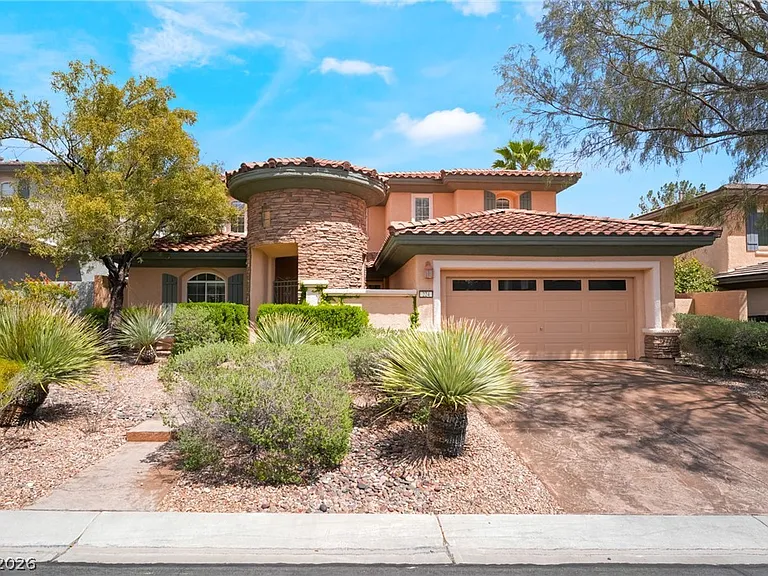 224 Uccello Dr — Photo 2