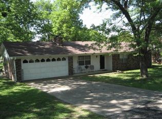 301 Countryside Ln, Roland, OK 74954