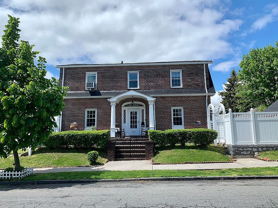 1st image of 901 Hollywood Ave