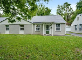 422 Sequoyah Dr, Kingsport, TN 37660