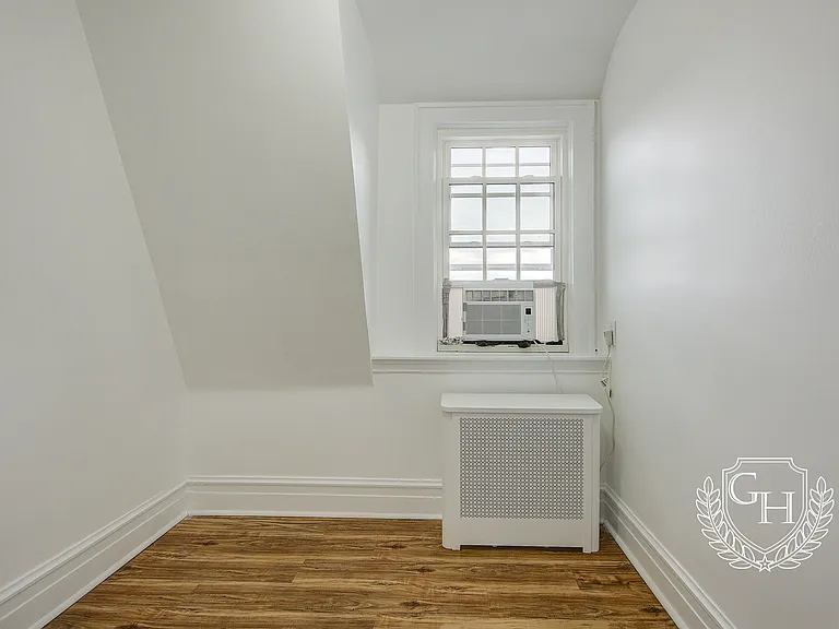 35-45 87th St #3 — Photo 12