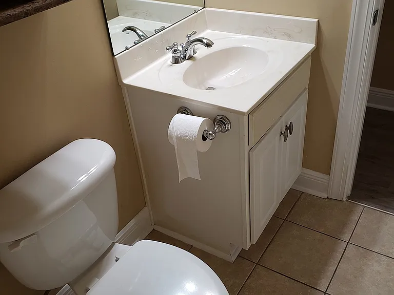 9821 Helmsley Cir — Photo 31