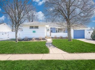 1840 Fairhaven Rd, East Meadow, NY 11554