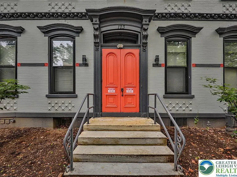 123 N 2nd St #101 — Photo 1