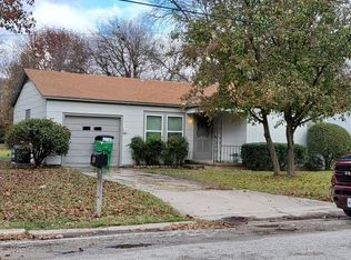 601 Lynch Ave, Gainesville, TX 76240