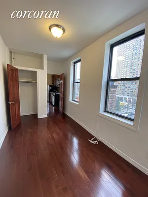 Rented by Corcoran | media 19