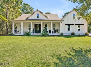 306 Shearwater Dr, Hampstead, NC 28443