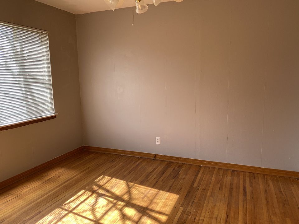 2nd image of 619 S Hunter St #621