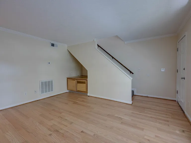 2604 Belcourt Ave #B — Photo 7