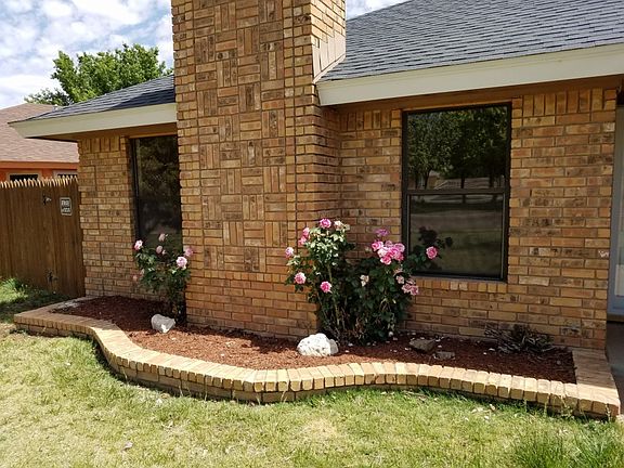 2nd image of 2132 Northglen Dr