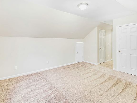 5th image of 7033 Honey Tree Ln