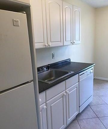 5th image of 13745 Flora Pl APT C