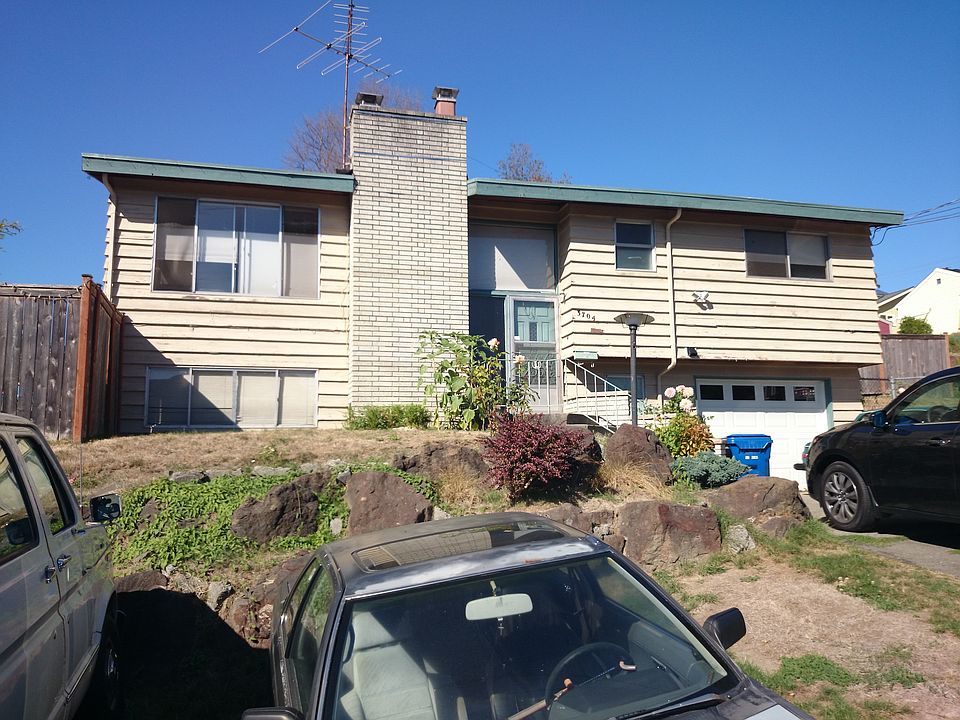 1st image of 3704 S Dakota St