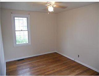 4th image of 319 Maryland Ave