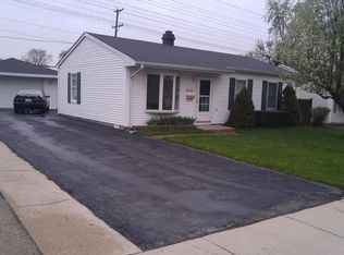 446 Montrose Dr, Romeoville, IL 60446