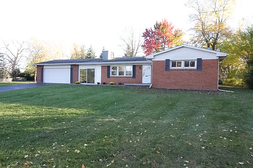 Sprawling 3BR/1.5BA Brick Ranch on a Huge Lot with Hardwoods, Finished Basement, CA, and 2.5 Car ... — Photo 1