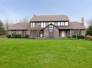 10 Turtle Crk, Pittsford, NY 14534