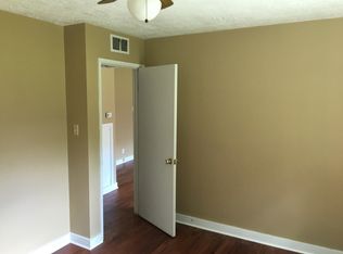 3221 Poplar Level Rd, Louisville, KY 40213