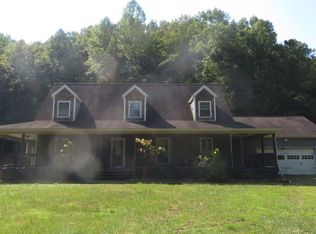 900 Billy Branch Rd, Genoa, WV 25517