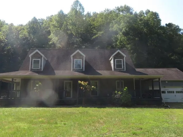 900 Billy Branch Rd, Genoa, WV 25517
