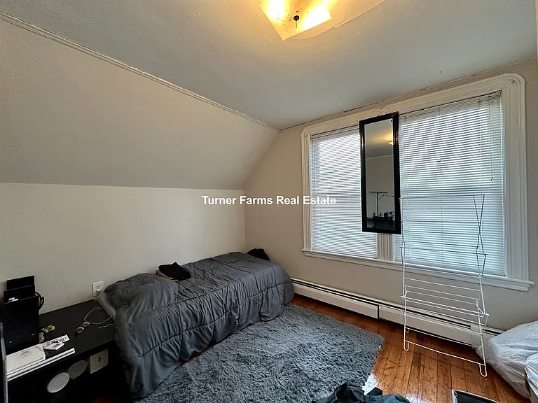 32 Gordon St #3 — Photo 7