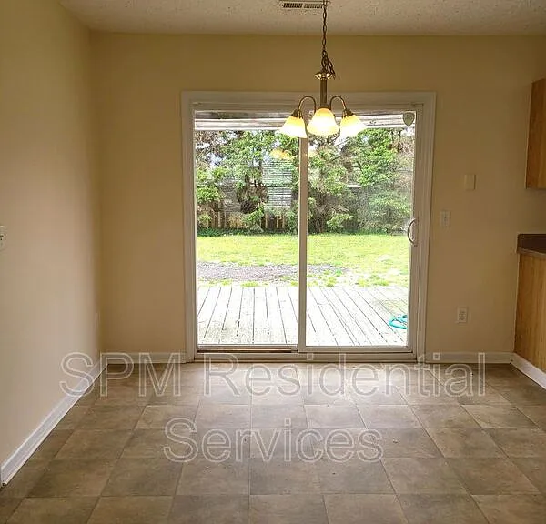 9499 Huckabee Dr NE — Photo 4