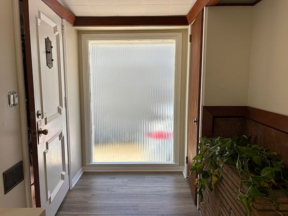 2nd image of 3549 Schaefer St