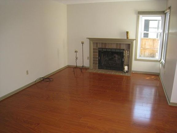 3rd image of 6699 Willow Grove Ln