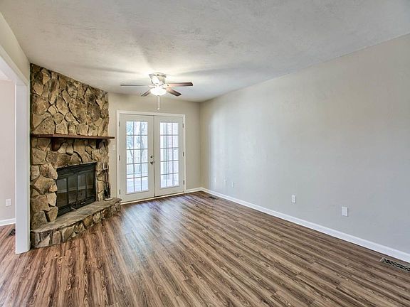 5th image of 492 Teal Ln