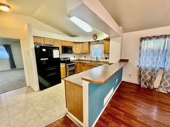 5th image of 1220 Woodstock Dr