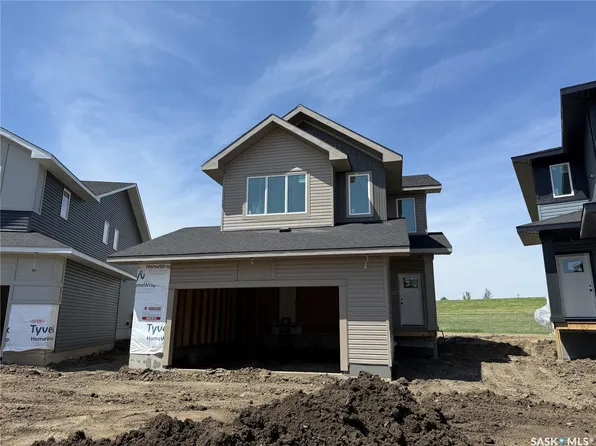 465 Germain Manor, Saskatoon, SK S7V 0T9