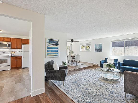 5th image of 13113 NE 33rd Cir