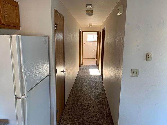 3rd image of 205 E Huntley St #205