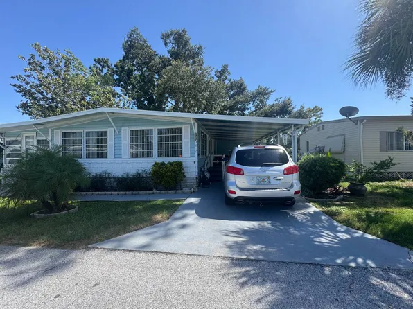 3810 Voorne St, Sarasota, FL 34234