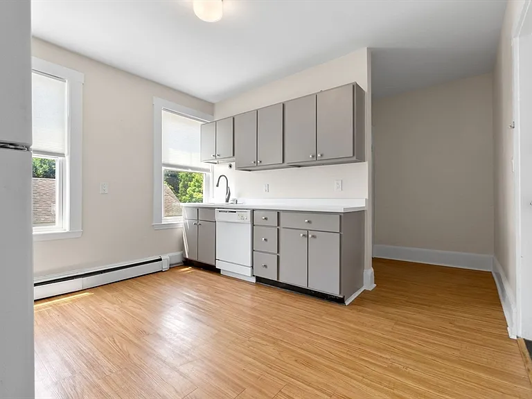 730 Hale St #3L-3L-3L — Photo 10