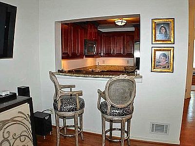 3rd image of 698 Coquina Ln