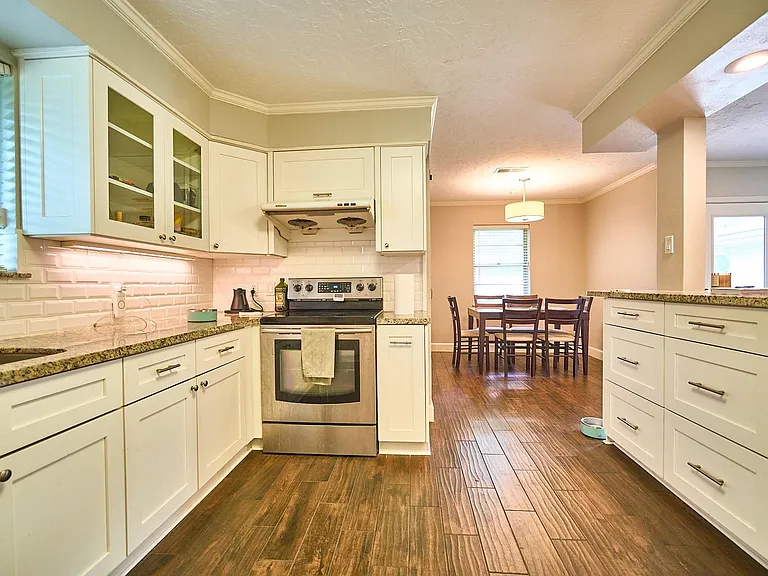 5506 Dumfries Dr — Photo 18