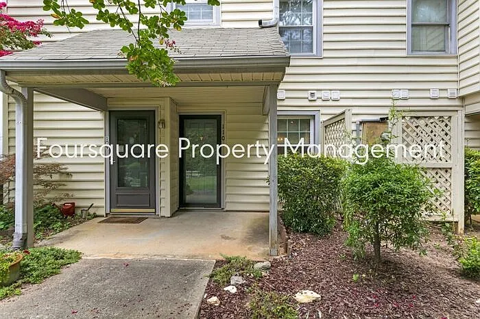 110 Oak Hollow Ct #110 — Photo 6