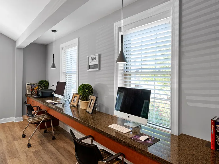 Business Center - Clubhouse
