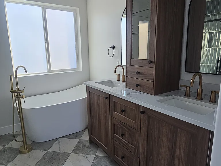 Master bath with garden tub and separate shower