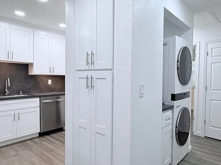 481 Carillo Ct — Photo 19