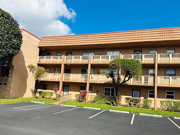 2nd image of 9900 Sunrise Lakes Boulevard #201