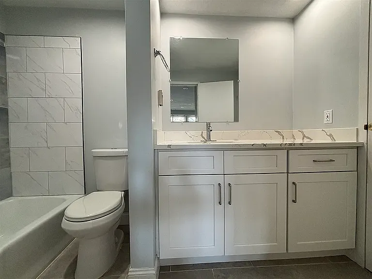 340 Main St #307 — Photo 3