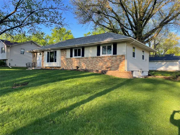 4412 63rd St, Urbandale, IA 50322